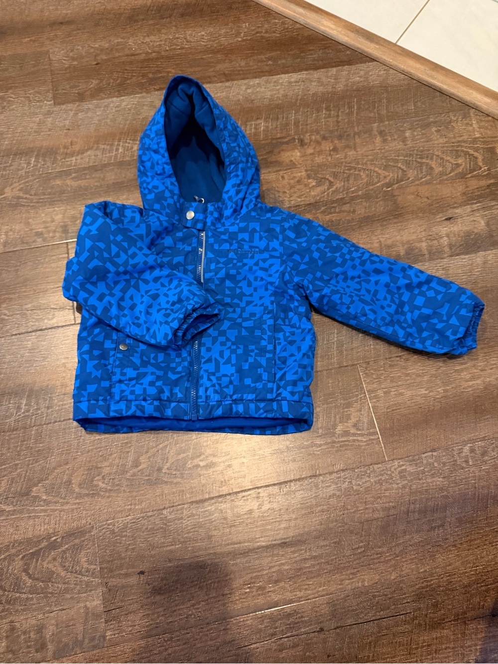 Columbia Toddler Boys 3T Blue Geometric Hooded Puffer Winter Jacket Outgrown